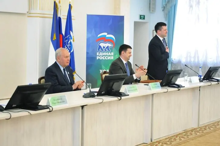 Мэр Уфы стал секретарем «Единой России»