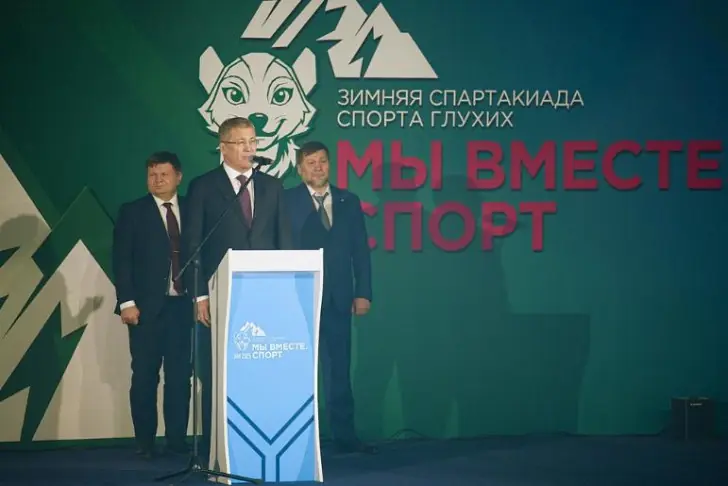 Появился ролик, как Хабиров говорит на языке жестов