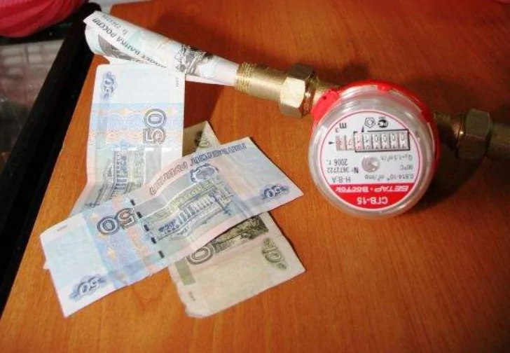 Минстрой попросили не повышать тарифы, если люди не могут их оплатить