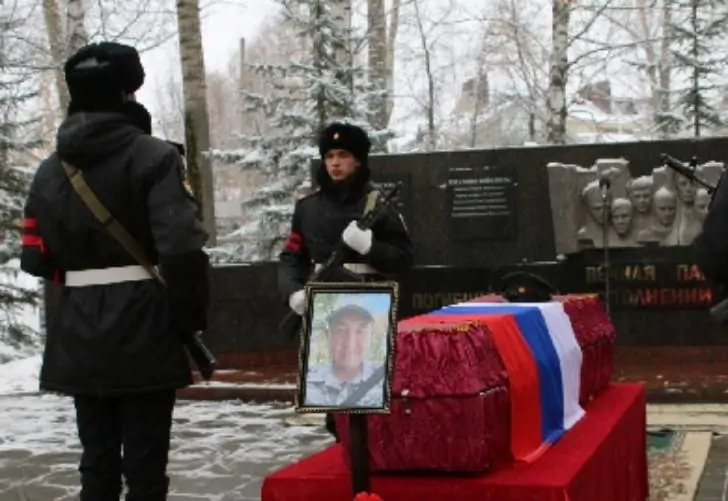 «Скорбь разрывает сердца»: в Башкирии простились с сержантом, погибшим на СВО