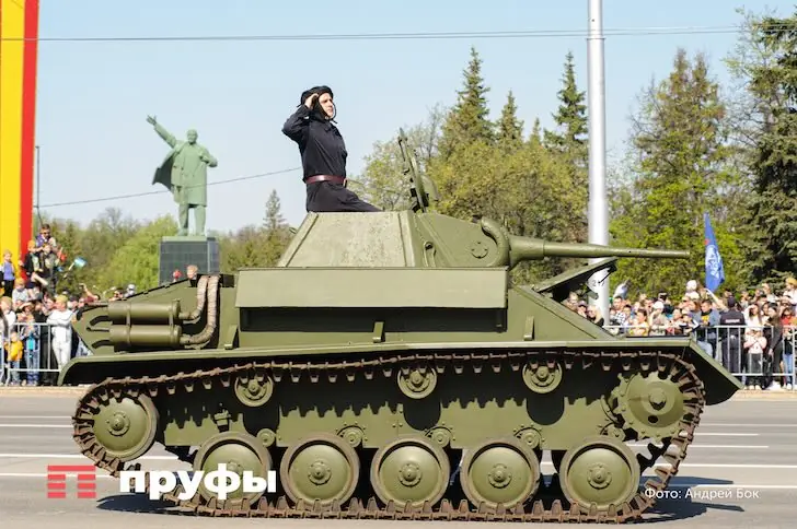23 февраля 2026: поздравлять всех мужчин уже не модно? Что думают психологи и феминистки