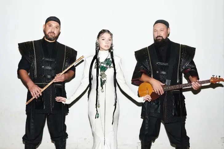 AY YOLA выступят на шоу-концерте LAB с Антоном Беляевым в Москве