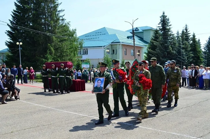 В Башкирии простились с мобилизованным на СВО, погибшим в 27 лет