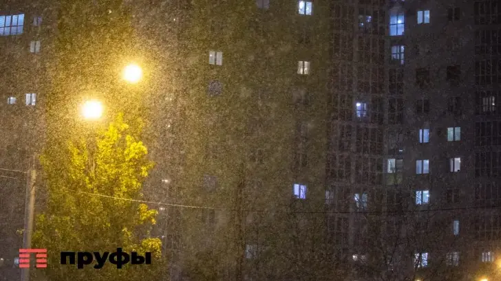 Мэрия Уфы напомнила, куда жаловаться на неубранный снег