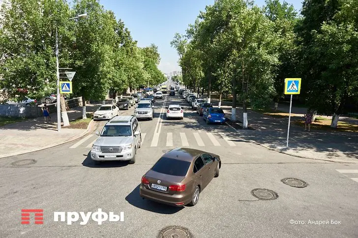 «11 часов простояли в очереди». Стерлитамак второй день стоит в километровой веренице машин на АЗС