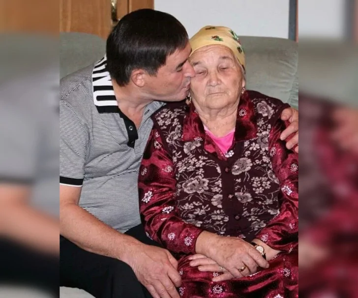 «Прощай, мама!» В семье певца Салавата Фатхетдинова случилось горе