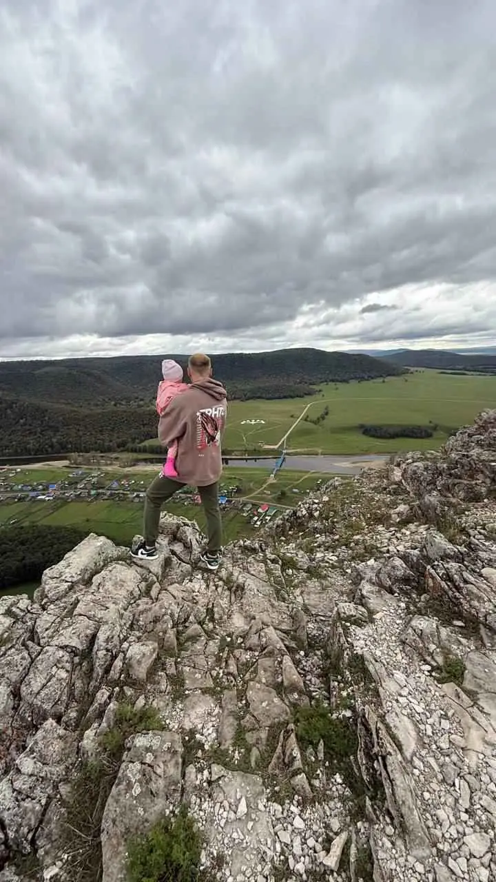 Капитан ХК «Салават Юлаев» вместе с семьёй покорил скалу Уклы Кая в Башкирии