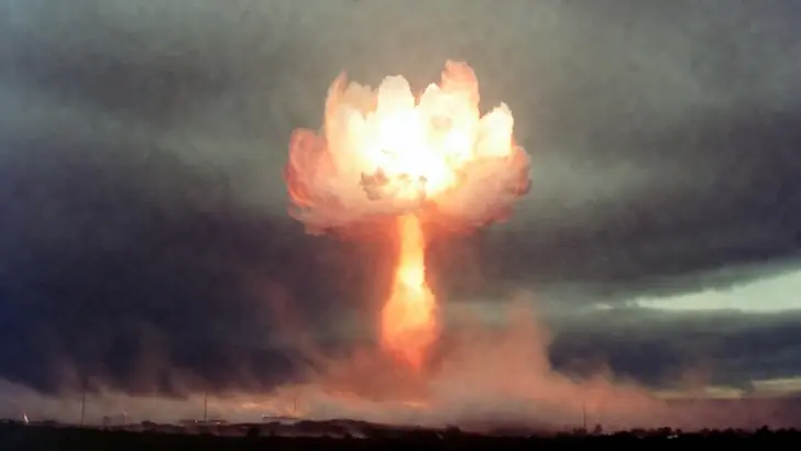 Президент одобрил разработку водородной бомбы