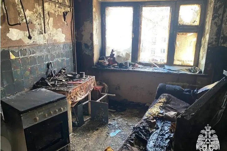 Шесть человек эвакуированы при пожаре в Стерлитамаке, причиной которого стала детская шалость