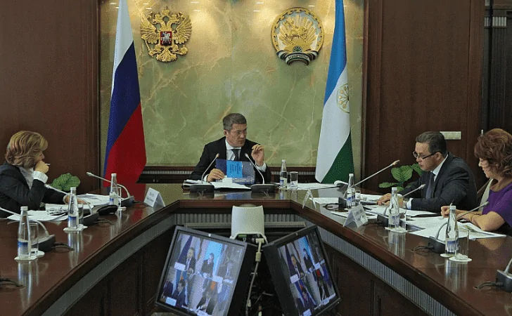 На «Здравчасе» обсудили, до каких пор врачи из Уфы продолжат работать в Сибае