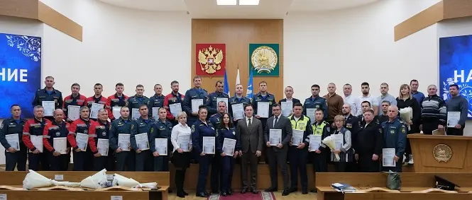 В мэрии Стерлитамака наградили ликвидаторов последствий взрыва на заводе «Авангард»