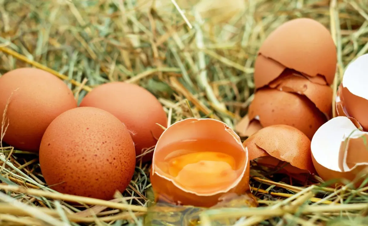 Яиц по 30 рублей нет, но 1 продукт подешевел в 3 раза: что происходит в российских магазинах 