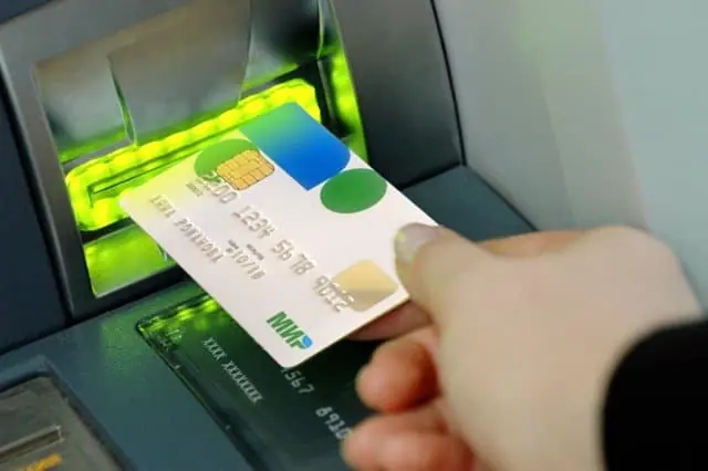 Владельцам карт «Мир» советуют проверить всего 2 вещи до апреля: особенно пенсионерам 