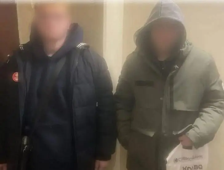 Лифт с подростками рухнул и пробил трубу с кипятком в Уфе