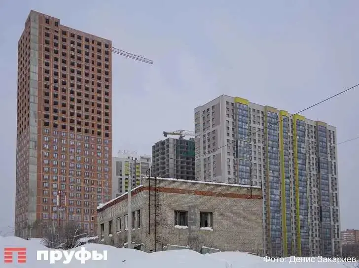 «Мы будем дышать токсичными газами»: обитатели частного сектора в Уфе пытаются остановить строительство «нелегального» ЖК