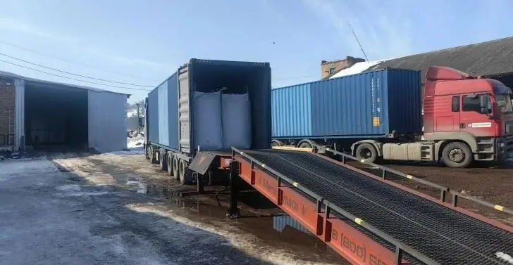 Тонны башкирского льна отправили в Китай 