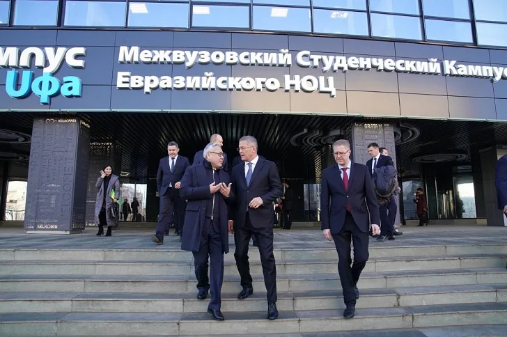 Хабиров показал делегации из Казахстана Межвузовский студенческий кампус