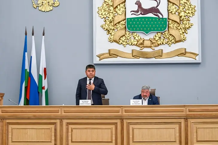 «Задачи будут выполнены»: Рустам Шарипов провел первое совещание в новом статусе  