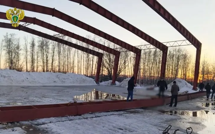 В Башкирии рабочий на ледовой арене разбился на смерть: как это произошло