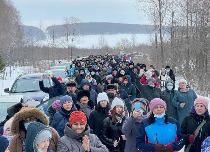 «За пчелу!»: в Башкирии прошел флешмоб против передачи земель французским инвесторам