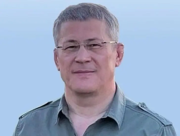 Хабиров встретился с «карманными» политологами и заявил о желающих захватить его «нетеплое» место