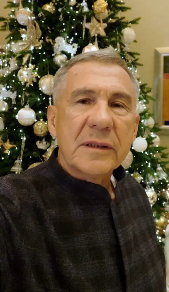 photo_5388564951837904270_y (1).jpg