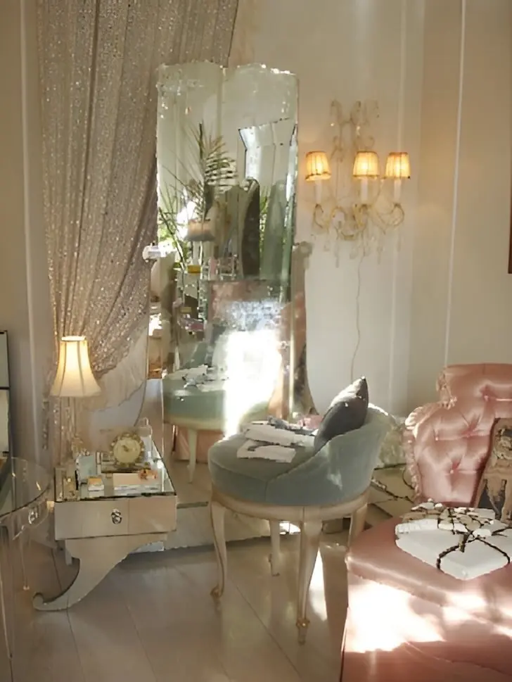 The_Paris_Apartment_style_interior.jpeg