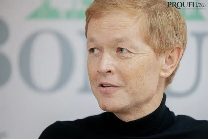 ахметшин марат марсович биография. d9b4142e8ccb2e504512be84f79e657b. ахметшин марат марсович биография фото. ахметшин марат марсович биография-d9b4142e8ccb2e504512be84f79e657b. картинка ахметшин марат марсович биография. картинка d9b4142e8ccb2e504512be84f79e657b. Талантливый человек – талантлив во всем. Марат Ахметшин как раз из этой категории людей. Он успешный уфимский бизнесмен, инвестор, председатель совета директоров АО «Уфанет», генеральный продюсер и автор идеи блокбастера «И это все Роберт». О нем можно говорить долго и много, но сейчас остановимся на его главном проекте – Музей современного искусства. Почему коммерсант снова вкладывается в культуру, когда Уфа станет точкой притяжения новых изобразительных форм, во сколько это обойдется и многом другом – подробнее в интервью. ахметшин марат марсович биография. d9b4142e8ccb2e504512be84f79e657b. ахметшин марат марсович биография фото. ахметшин марат марсович биография-d9b4142e8ccb2e504512be84f79e657b. картинка ахметшин марат марсович биография. картинка d9b4142e8ccb2e504512be84f79e657b. Талантливый человек – талантлив во всем. Марат Ахметшин как раз из этой категории людей. Он успешный уфимский бизнесмен, инвестор, председатель совета директоров АО «Уфанет», генеральный продюсер и автор идеи блокбастера «И это все Роберт». О нем можно говорить долго и много, но сейчас остановимся на его главном проекте – Музей современного искусства. Почему коммерсант снова вкладывается в культуру, когда Уфа станет точкой притяжения новых изобразительных форм, во сколько это обойдется и многом другом – подробнее в интервью.