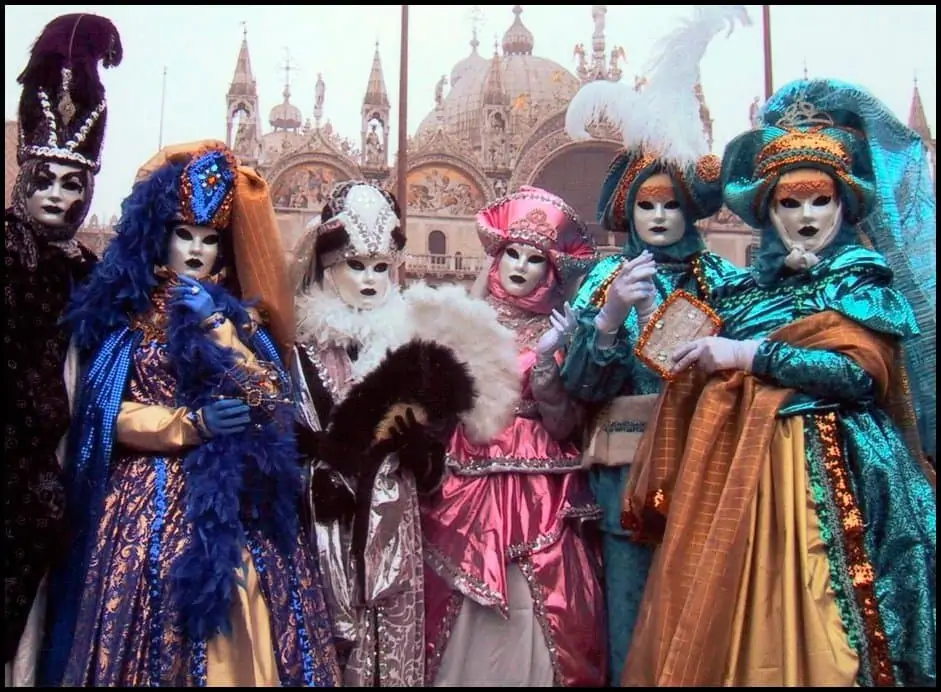 1324547983_carnival-of-venice-1.jpg