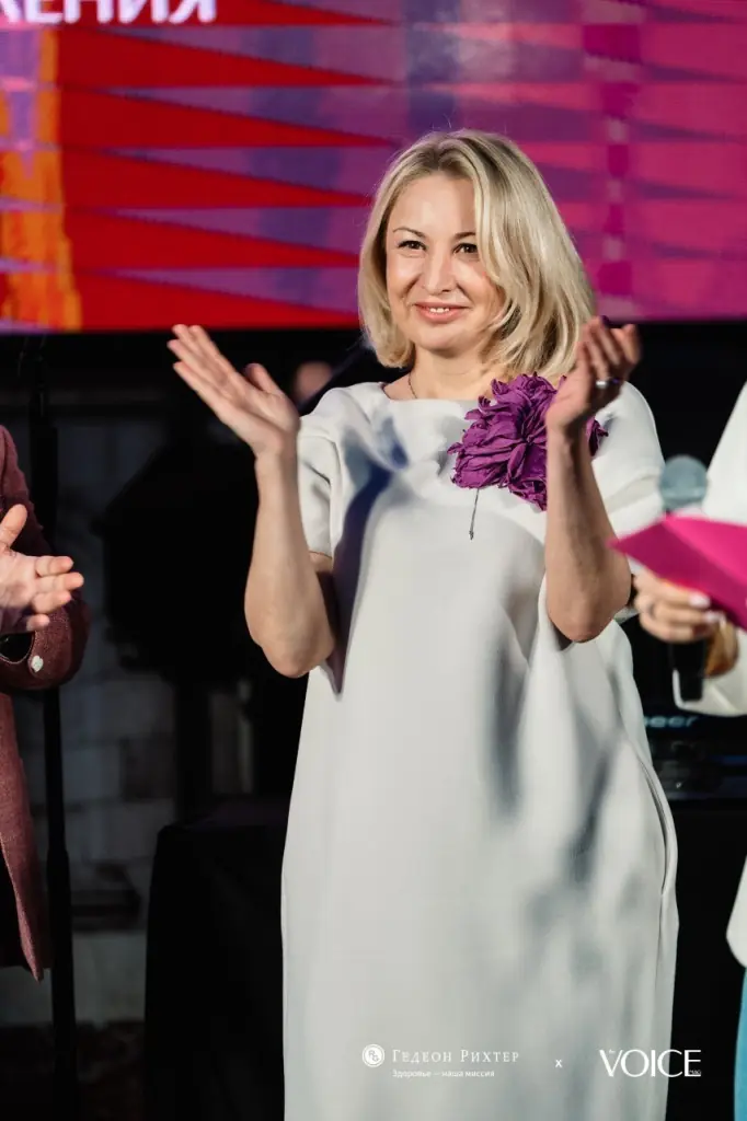 photo_5465192773327128317_y (1).jpg