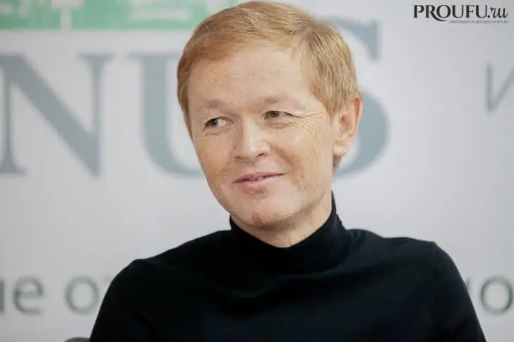 ахметшин марат марсович биография. f577dbf9460cc863112607795fd8a4f8. ахметшин марат марсович биография фото. ахметшин марат марсович биография-f577dbf9460cc863112607795fd8a4f8. картинка ахметшин марат марсович биография. картинка f577dbf9460cc863112607795fd8a4f8. Талантливый человек – талантлив во всем. Марат Ахметшин как раз из этой категории людей. Он успешный уфимский бизнесмен, инвестор, председатель совета директоров АО «Уфанет», генеральный продюсер и автор идеи блокбастера «И это все Роберт». О нем можно говорить долго и много, но сейчас остановимся на его главном проекте – Музей современного искусства. Почему коммерсант снова вкладывается в культуру, когда Уфа станет точкой притяжения новых изобразительных форм, во сколько это обойдется и многом другом – подробнее в интервью. ахметшин марат марсович биография. f577dbf9460cc863112607795fd8a4f8. ахметшин марат марсович биография фото. ахметшин марат марсович биография-f577dbf9460cc863112607795fd8a4f8. картинка ахметшин марат марсович биография. картинка f577dbf9460cc863112607795fd8a4f8. Талантливый человек – талантлив во всем. Марат Ахметшин как раз из этой категории людей. Он успешный уфимский бизнесмен, инвестор, председатель совета директоров АО «Уфанет», генеральный продюсер и автор идеи блокбастера «И это все Роберт». О нем можно говорить долго и много, но сейчас остановимся на его главном проекте – Музей современного искусства. Почему коммерсант снова вкладывается в культуру, когда Уфа станет точкой притяжения новых изобразительных форм, во сколько это обойдется и многом другом – подробнее в интервью.