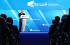 «Мы уже ездим на китайских машинах»: Путин об экономике, госдолге и попытках изоляции
