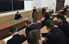 В Уфе начальники МВД отобрали у молодых сотрудников права и велели учиться водить заново