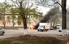 Видео: В Черниковке на дороге дотла сгорела «Нива»