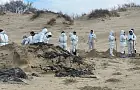 Люди страдают тоже: при уборке мазута один человек погиб и 150 заболели