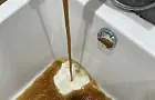 Коричневая вода и коммунальные катастрофы: жители Уфы штурмуют соцсети Хабирова