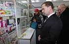 Дмитрий Медведев в Уфе прогулялся до аптеки