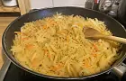 Какая специя делает тушеную капусту сочной и снимает резкий запах: кулинарная хитрость