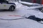 В Уфе тело 44-летнего мужчины под окнами многоэтажки напугало прохожих