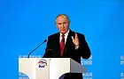 Путин решил запретить списание соцвыплат в долги