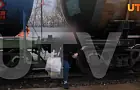 Первый день без моста. Уфимцы перебегали рельсы под поездом, чтобы успеть на электричку