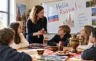В школах США дети учат русские песни и записываются в клуб о России