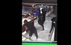 В Татарии трех гангстеров в масках, грабящих ювелира, сняла камера