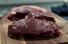 Не только вырезка: названы недорогие части мяса, которые многие считают вкуснее стейков