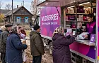 ПВЗ по-советски. Wildberries начал развозить товары на автолавках по глухим деревням