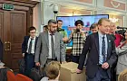 Сейчас суд в Москве рассматривает апелляцию «Яблока» по допуску к выборам. Что творится в суде − подробности