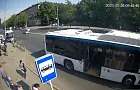 Подрезал у остановки: в Уфе попали в ДТП автобусы «Автомига» и «Башавтотранса»