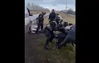 В сети появилось видео массового задержания в Кармаскалах