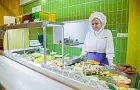 В Башкирии школьников кормили просроченной и запрещенной продукцией