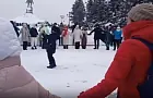 Жители Башкирии на несанкционированном митинге в Уфе провели «обряд величия»